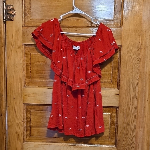Ava & Viv Red Peasant Top 1X - Picture 1 of 3